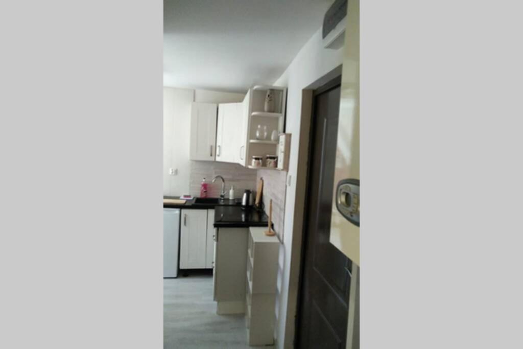 Nowoczesne Mieszkanie Blisko Natury I Sklepu Biedronka Apartamento Karpacz